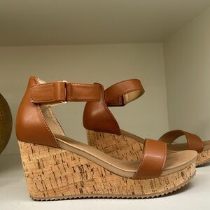 Brown wedge sandals, excellent condition sz 10/41